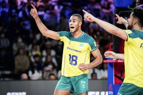 爱游戏体育-关于德国杯集结日再迎强敌；巴塞罗那止住颓势；主帅态度——压力陡增；纪律约束更严格的信息